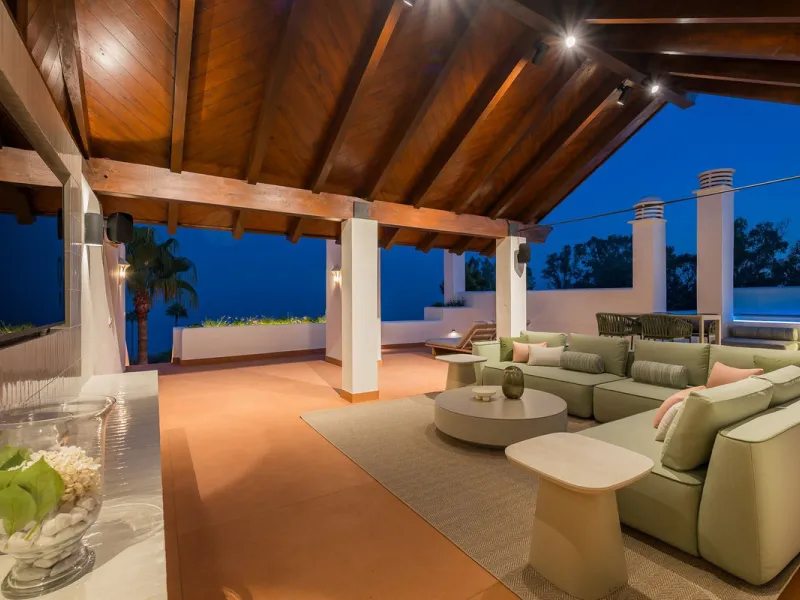 Stunning Beachfront Penthouse located on the New Golden Mile, Estepona