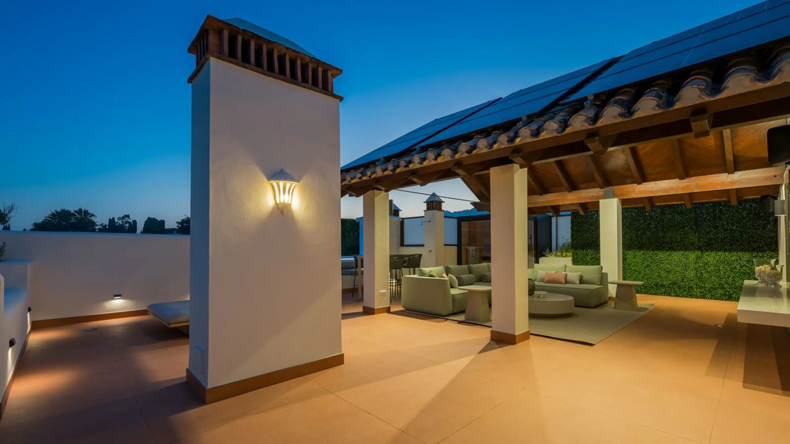 Stunning Beachfront Penthouse located on the New Golden Mile, Estepona