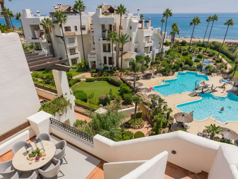 Stunning Beachfront Penthouse located on the New Golden Mile, Estepona