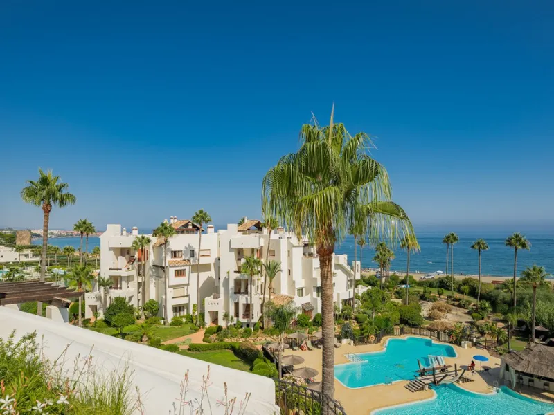 Stunning Beachfront Penthouse located on the New Golden Mile, Estepona