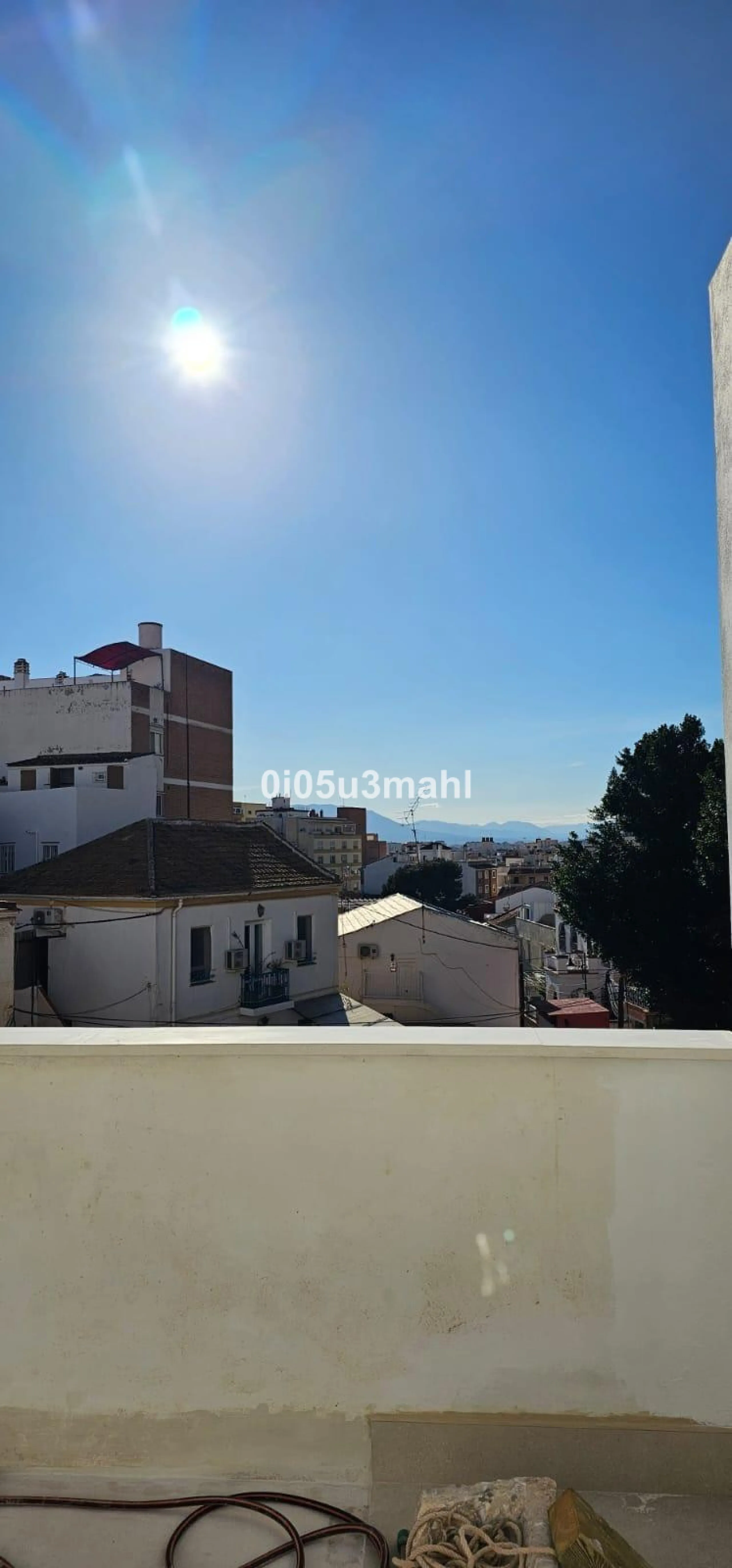 Spectacular brand-new home for sale. It is designed to meet different needs: either as a primary residence,tourist rental housing, an office, or a co-living house. It has four suites with separate bathrooms. A large living-dining room with a separate but 