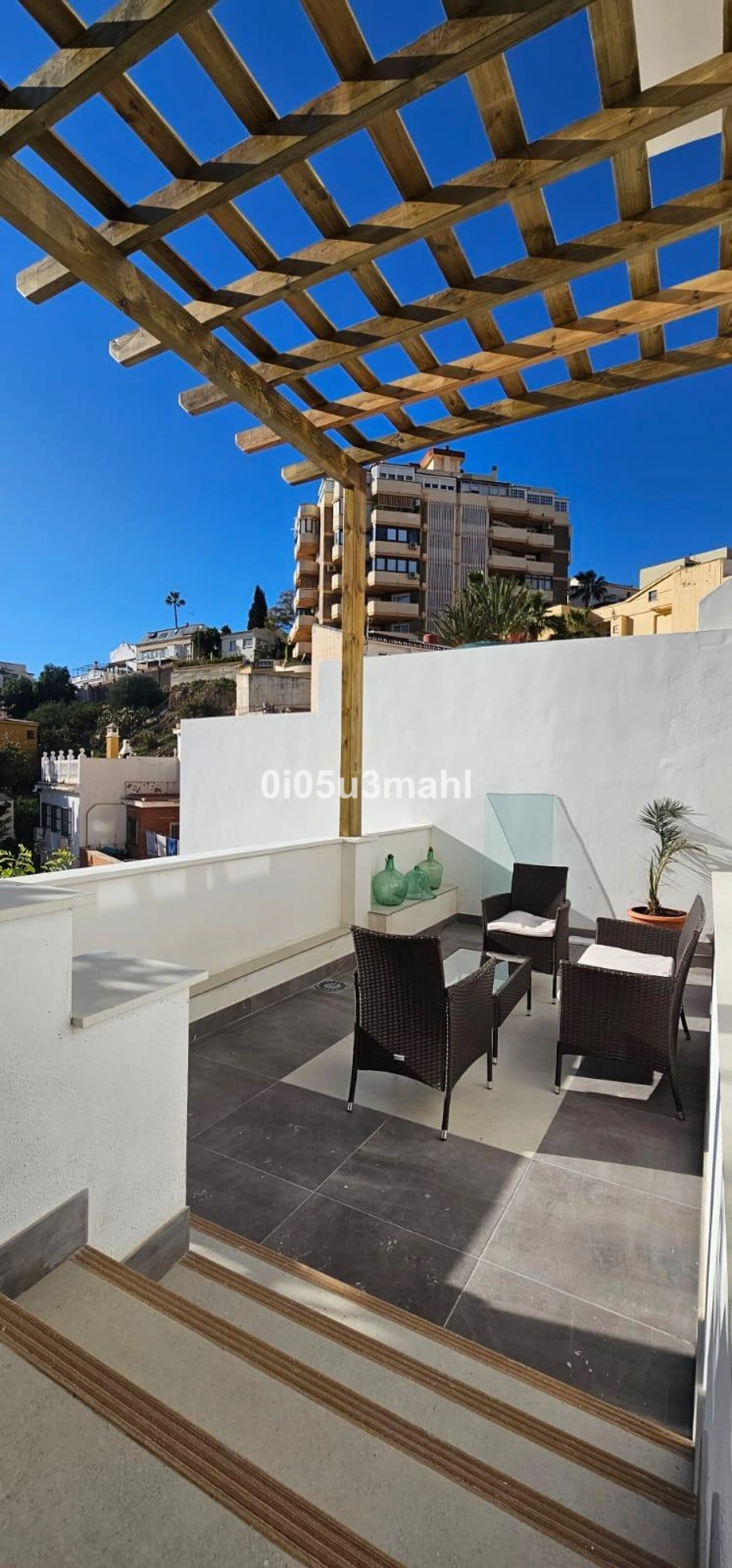 Spectacular brand-new home for sale. It is designed to meet different needs: either as a primary residence,tourist rental housing, an office, or a co-living house. It has four suites with separate bathrooms. A large living-dining room with a separate but 