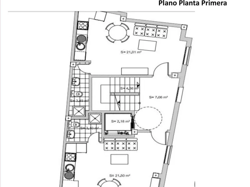 Building with 6 furnished studios located in the center of Malaga.