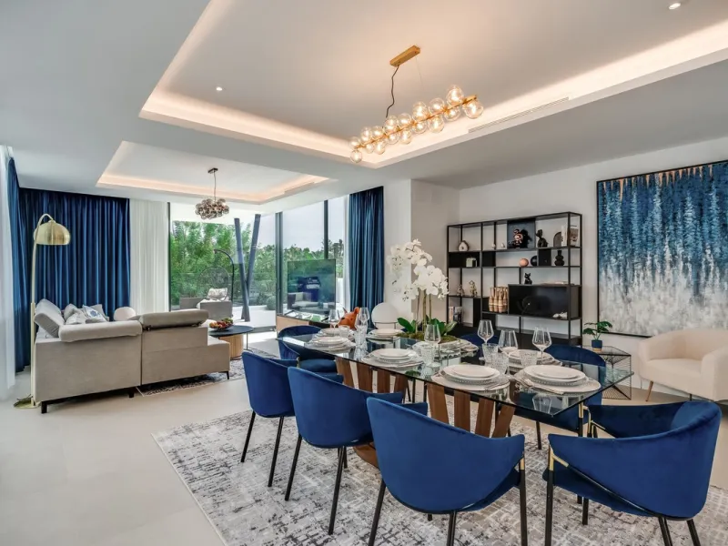 Nestled along the lush greens of Marbella's finest golf course of El Campanario, this luxurious 5-bedroom, 4.5-bath villa offers a seamless blend of elegance and state-of-the-art comfort over 460 square meters of living space. The villa's open layout invi