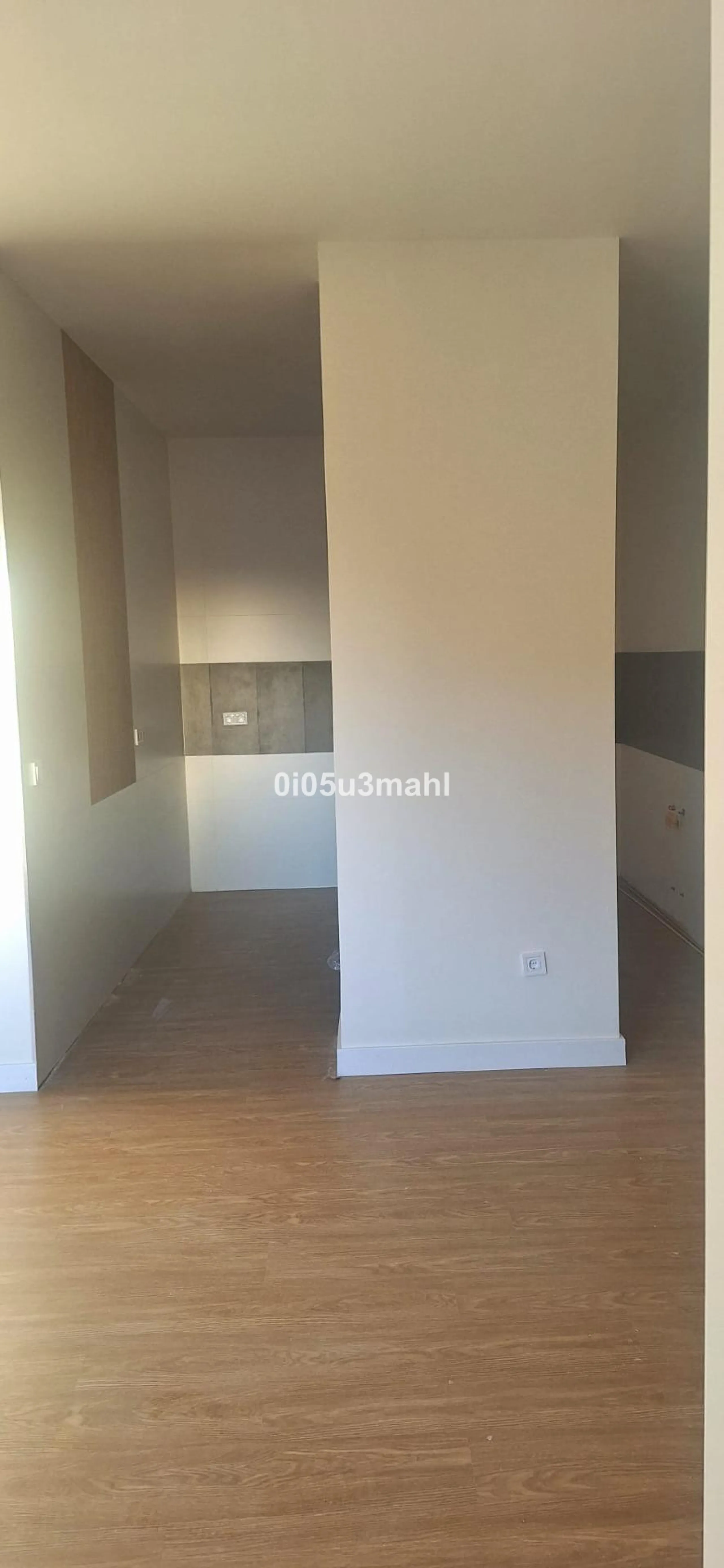 Spectacular brand-new home for sale. It is designed to meet different needs: either as a primary residence,tourist rental housing, an office, or a co-living house. It has four suites with separate bathrooms. A large living-dining room with a separate but 