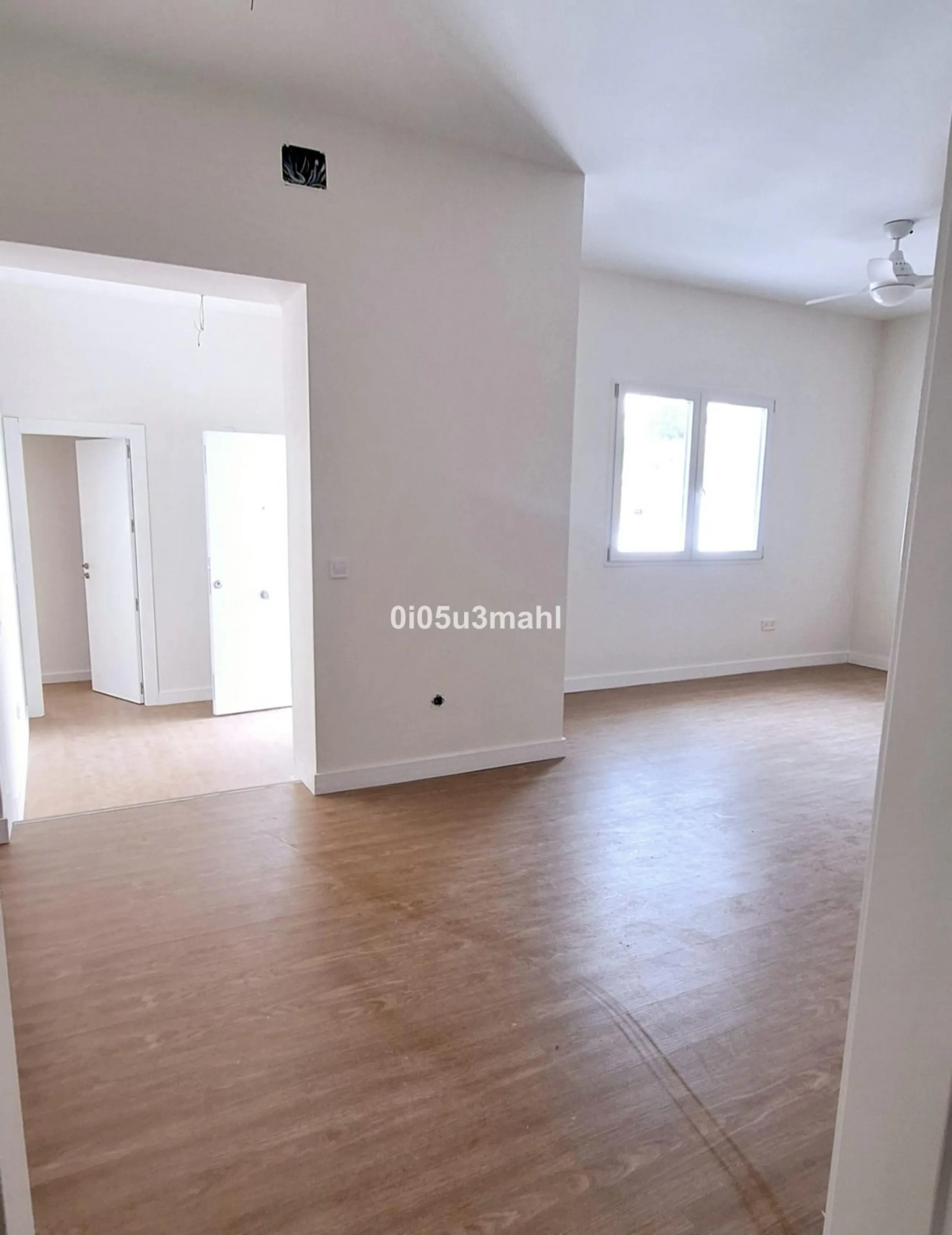 Spectacular brand-new home for sale. It is designed to meet different needs: either as a primary residence,tourist rental housing, an office, or a co-living house. It has four suites with separate bathrooms. A large living-dining room with a separate but 