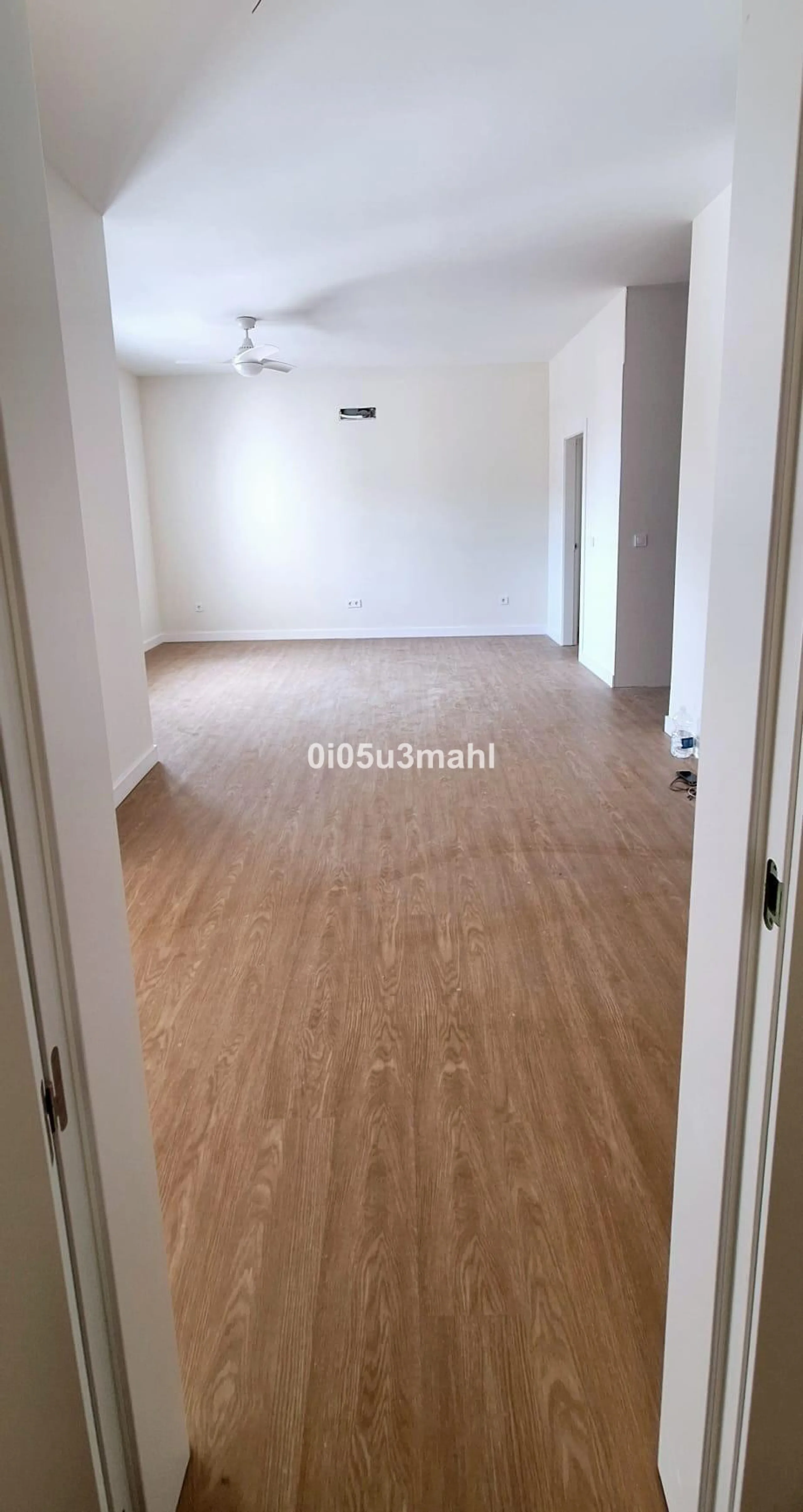 Spectacular brand-new home for sale. It is designed to meet different needs: either as a primary residence,tourist rental housing, an office, or a co-living house. It has four suites with separate bathrooms. A large living-dining room with a separate but 