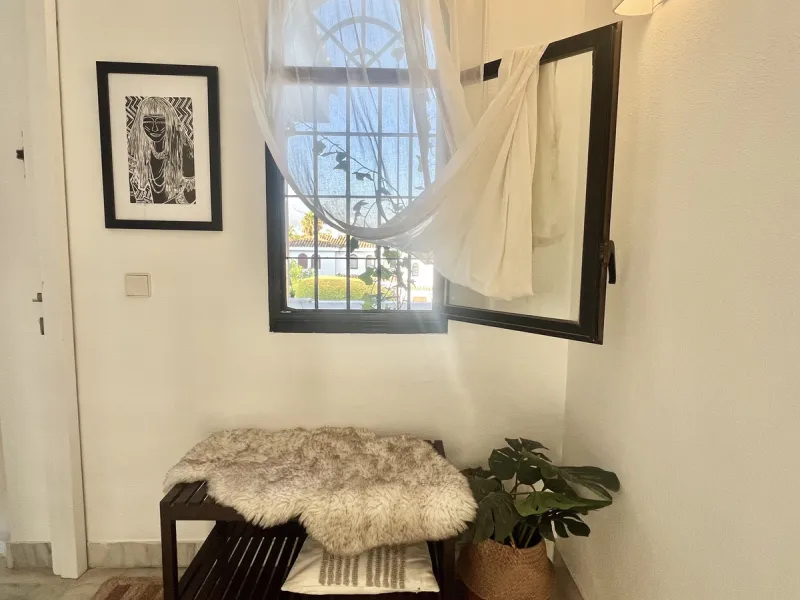 This charming 2-bedroom, 2-bathroom townhouse is ideally located just a 2-minute walk from the beautiful beach of Costalita. Nestled in a tranquil, well-maintained community, it offers easy access to nearby amenities, including shops, restaurants, and ser