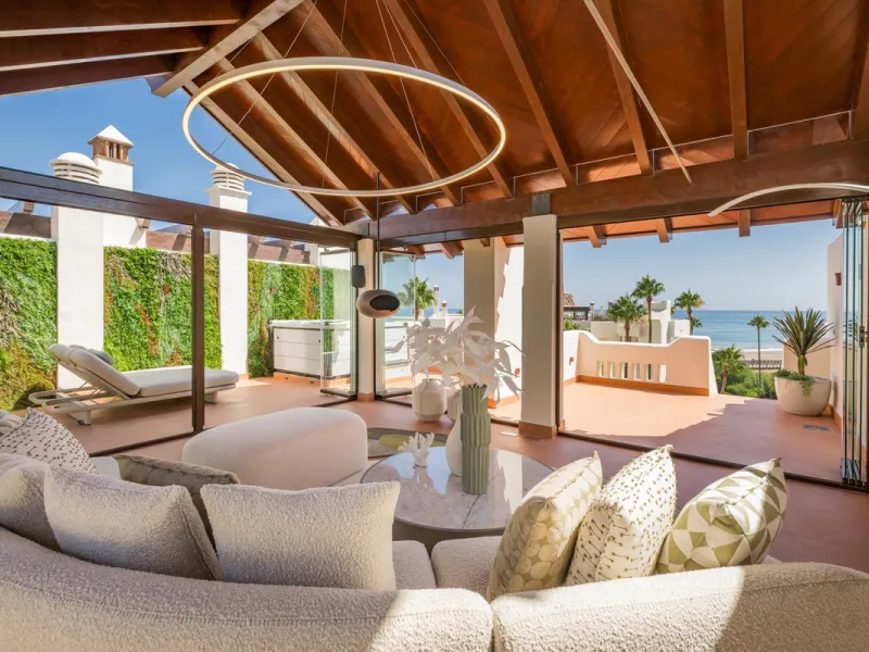 Exclusive Duplex Penthouse with Spectacular Sea Views in Estepona's New Golden Mile