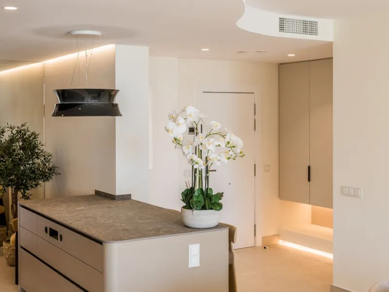 Exclusive Duplex Penthouse with Spectacular Sea Views in Estepona's New Golden Mile