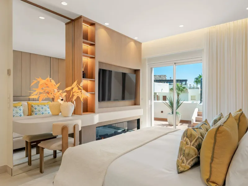 Exclusive Duplex Penthouse with Spectacular Sea Views in Estepona's New Golden Mile