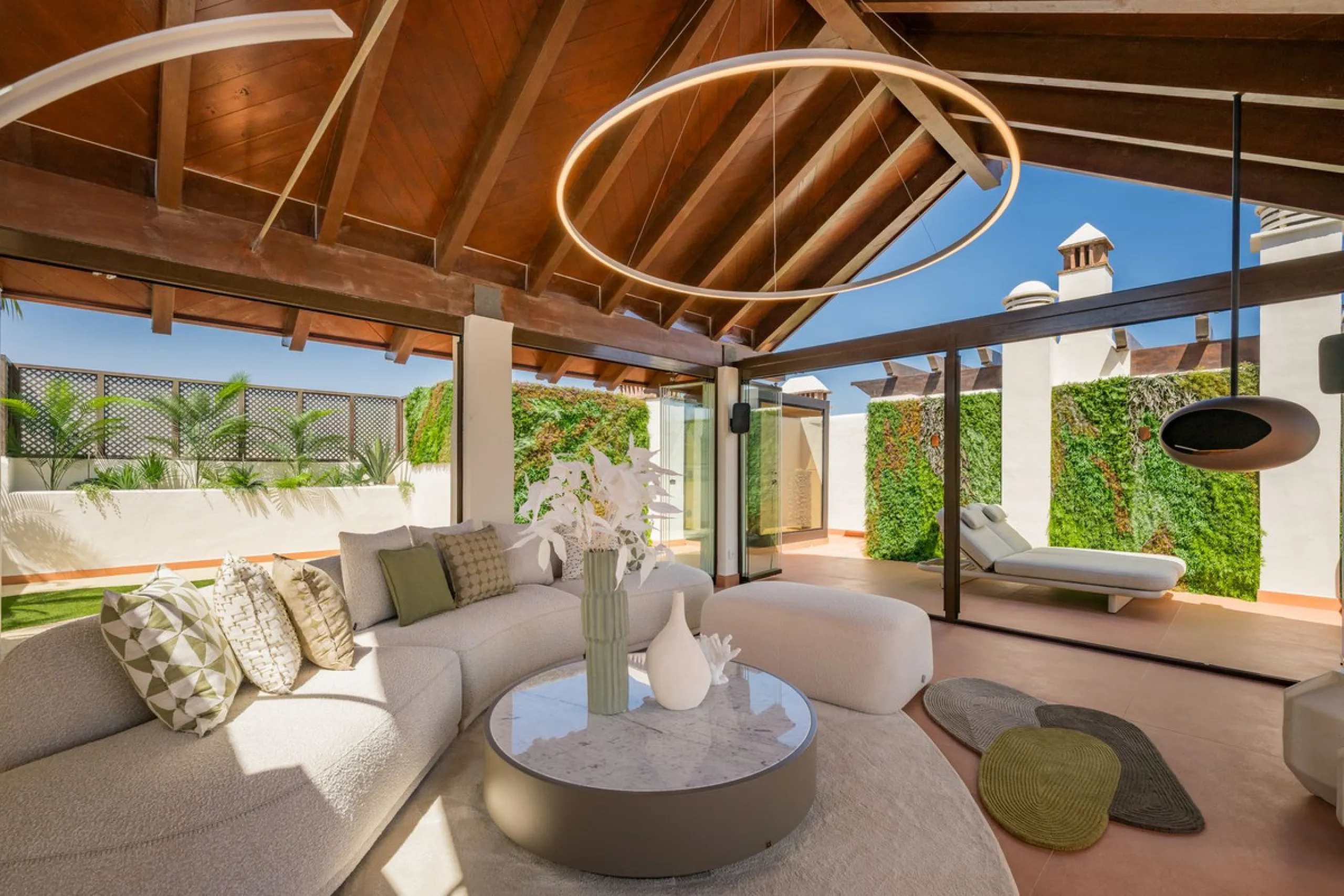 Exclusive Duplex Penthouse with Spectacular Sea Views in Estepona's New Golden Mile