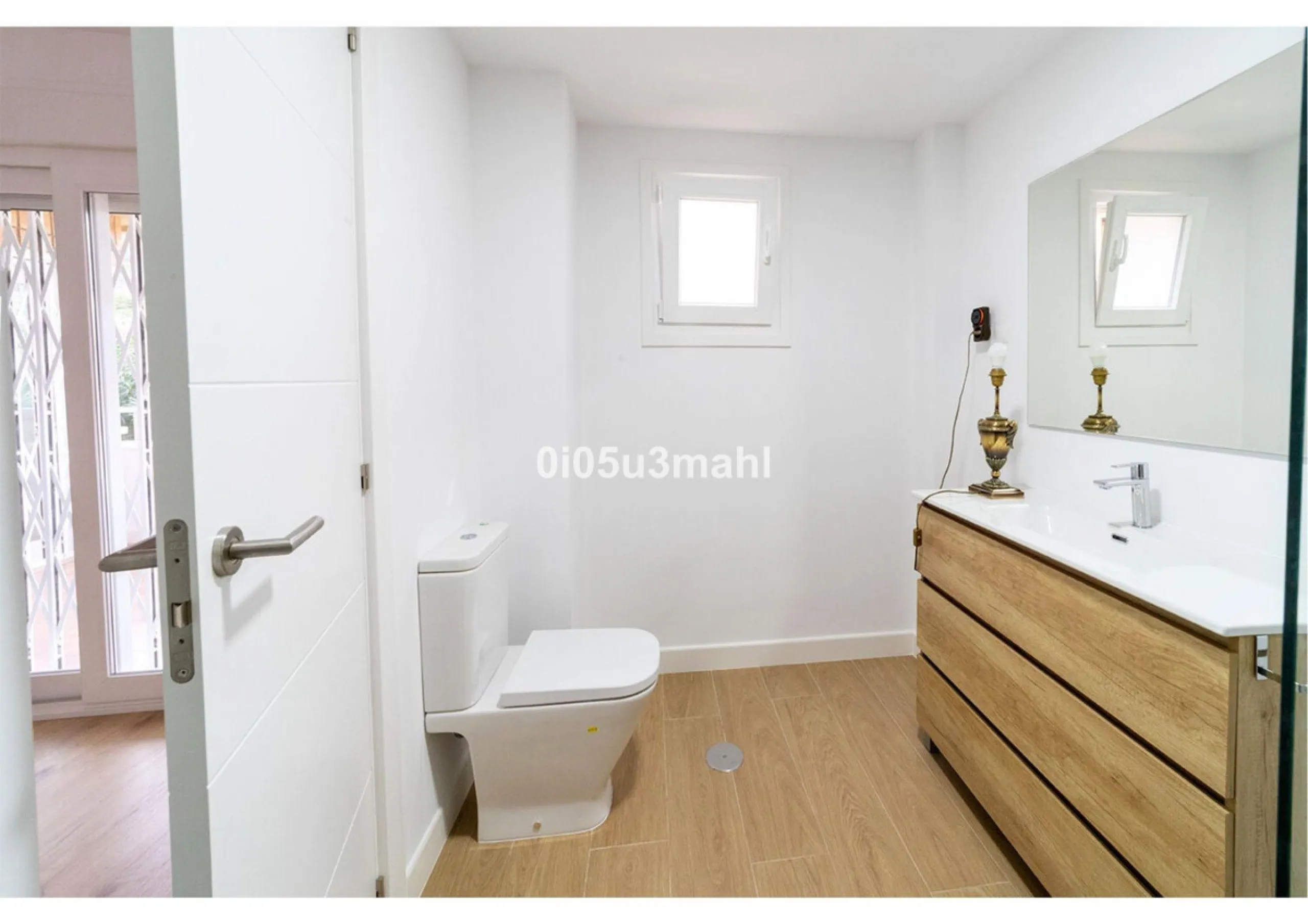 Apartment - Middle Floor Apartment в продаже в Málaga, Málaga. В доме 3 спален и 2 ванных комнат. Площадь дома 144 м²