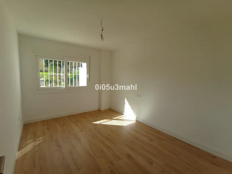 Apartment - Middle Floor Apartment в продаже в Málaga, Málaga. В доме 3 спален и 2 ванных комнат. Площадь дома 144 м²