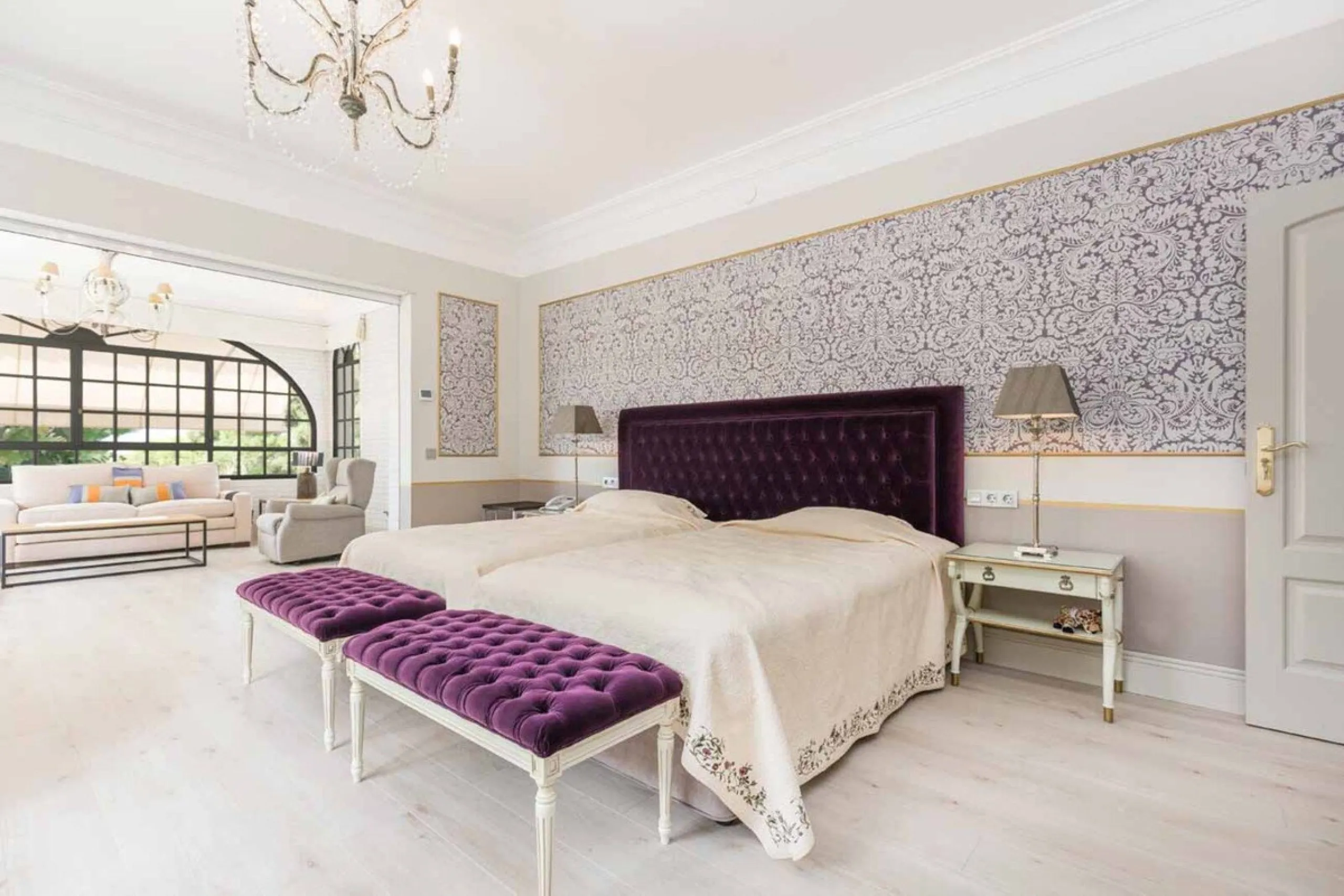 Spacious Front line golf Villa available for sale in Rio Real, Marbella!