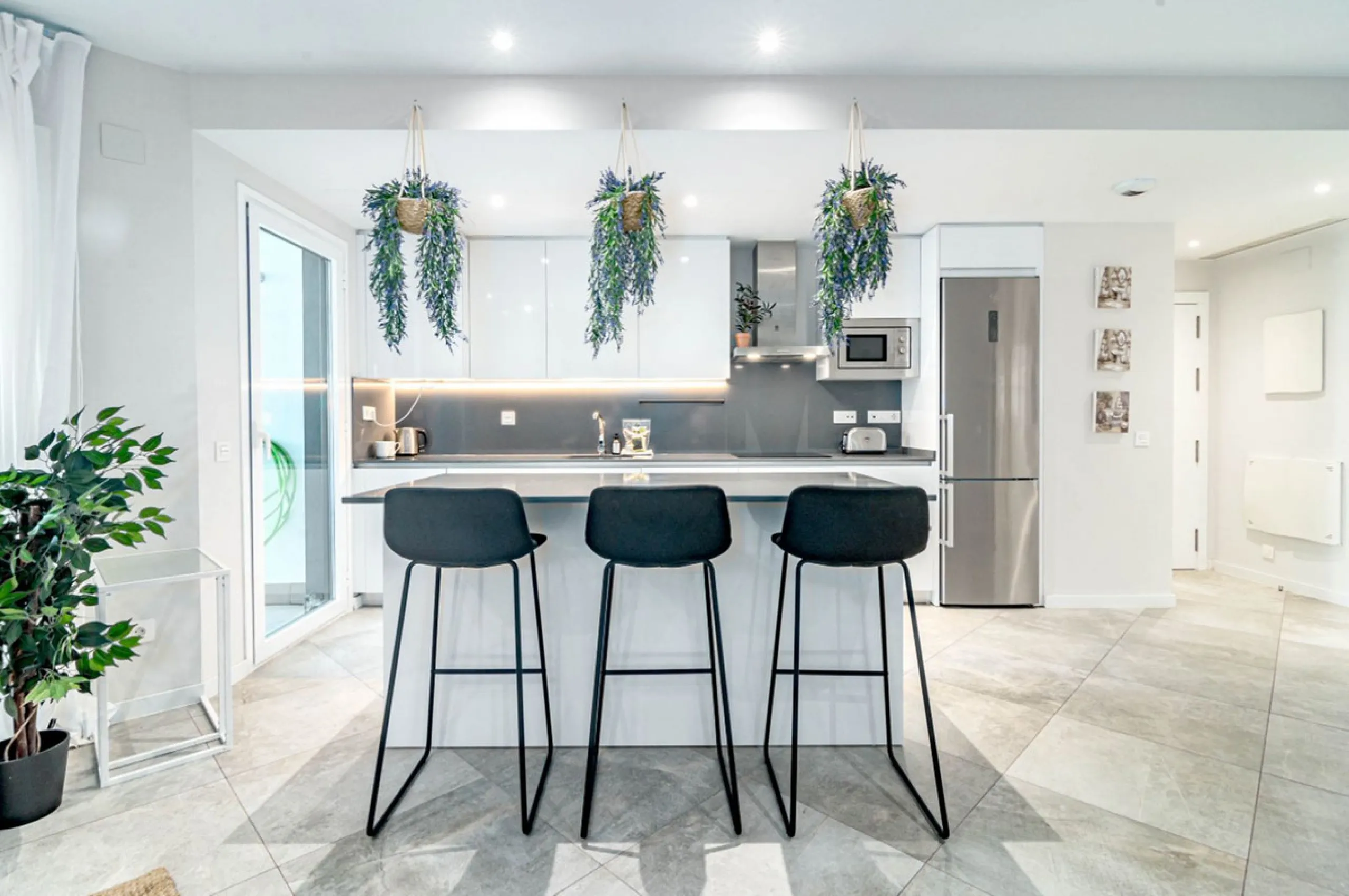 Apartment - Ground Floor Apartment в продаже в Marbella, Málaga. В доме 3 спален и 2 ванных комнат. Площадь дома 110 м²