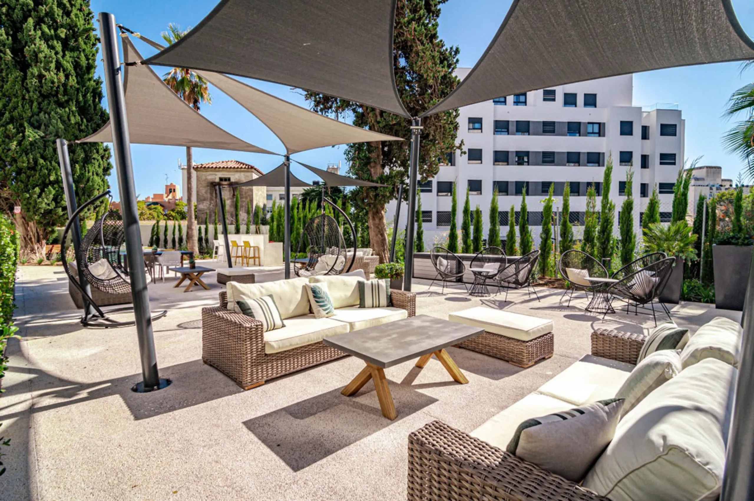 Apartment - Ground Floor Apartment в продаже в Marbella, Málaga. В доме 3 спален и 2 ванных комнат. Площадь дома 110 м²