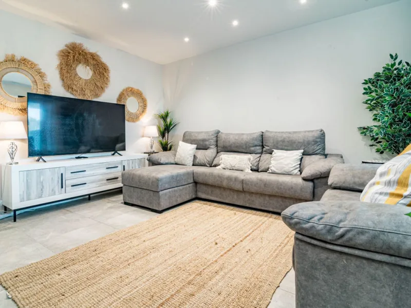 Apartment - Ground Floor Apartment в продаже в Marbella, Málaga. В доме 3 спален и 2 ванных комнат. Площадь дома 110 м²