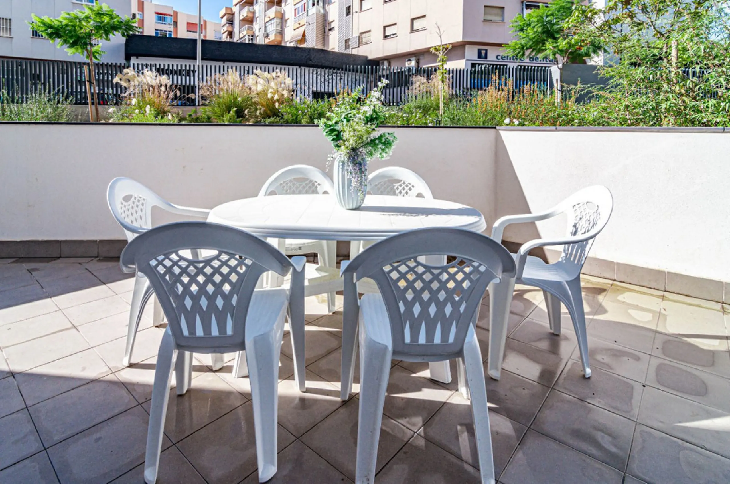 Apartment - Ground Floor Apartment в продаже в Marbella, Málaga. В доме 3 спален и 2 ванных комнат. Площадь дома 110 м²