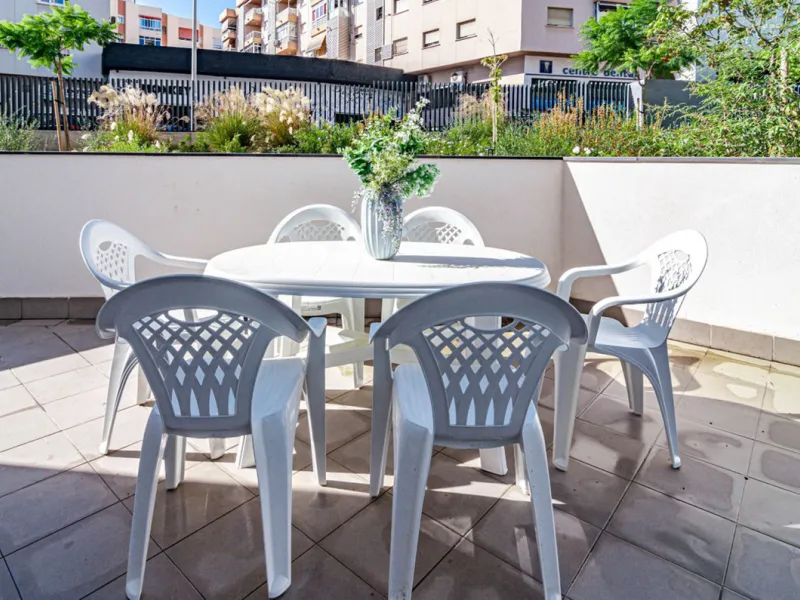 Apartment - Ground Floor Apartment в продаже в Marbella, Málaga. В доме 3 спален и 2 ванных комнат. Площадь дома 110 м²