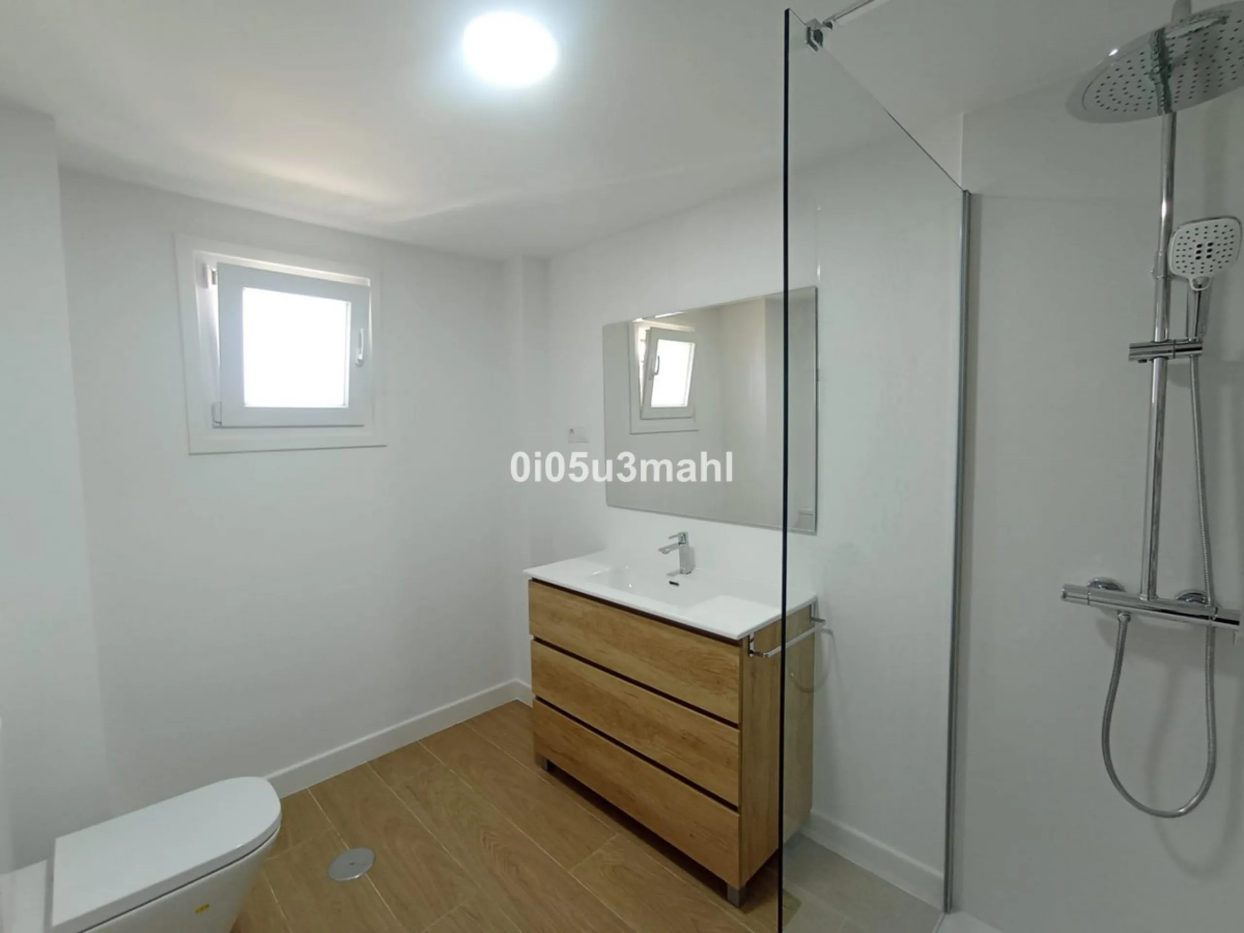 Apartment - Middle Floor Apartment в продаже в Málaga, Málaga. В доме 3 спален и 2 ванных комнат. Площадь дома 144 м²