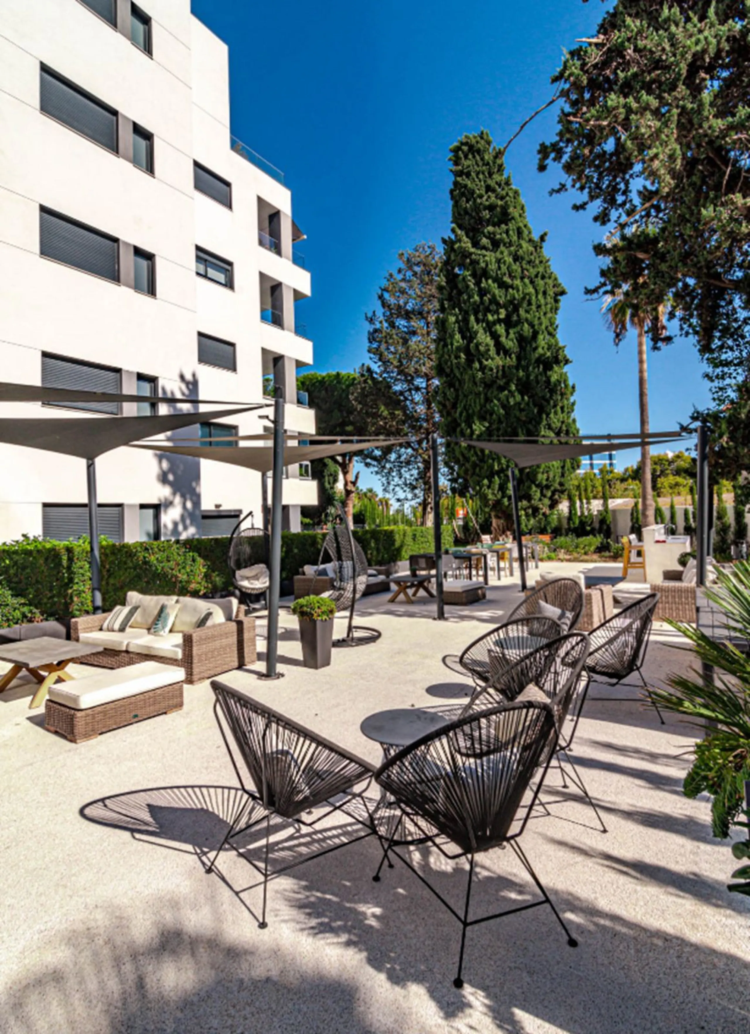 Apartment - Ground Floor Apartment в продаже в Marbella, Málaga. В доме 3 спален и 2 ванных комнат. Площадь дома 110 м²