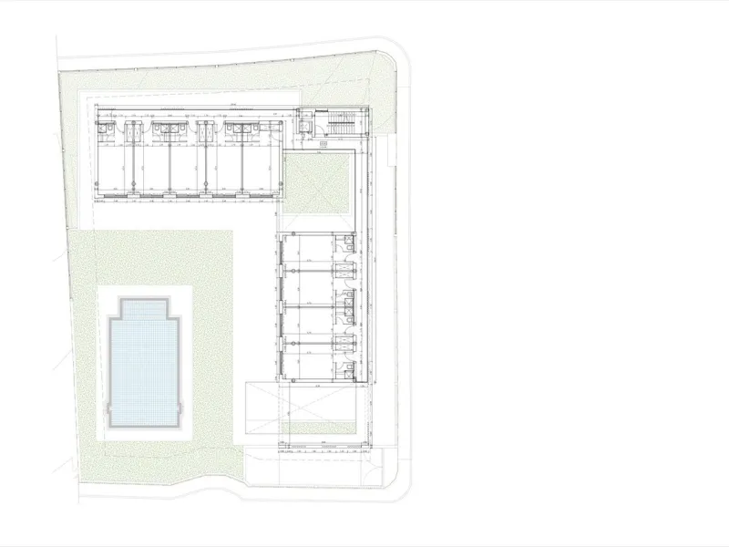 A unique project for an exclusive apartment hotel in Estepona, located on a 1,633 m² plot. It is possible to construct an apartment hotel with an area of 1.197,57 m², featuring 2 floors, 18 apartments, a restaurant, a swimming pool, and a basement. The lo