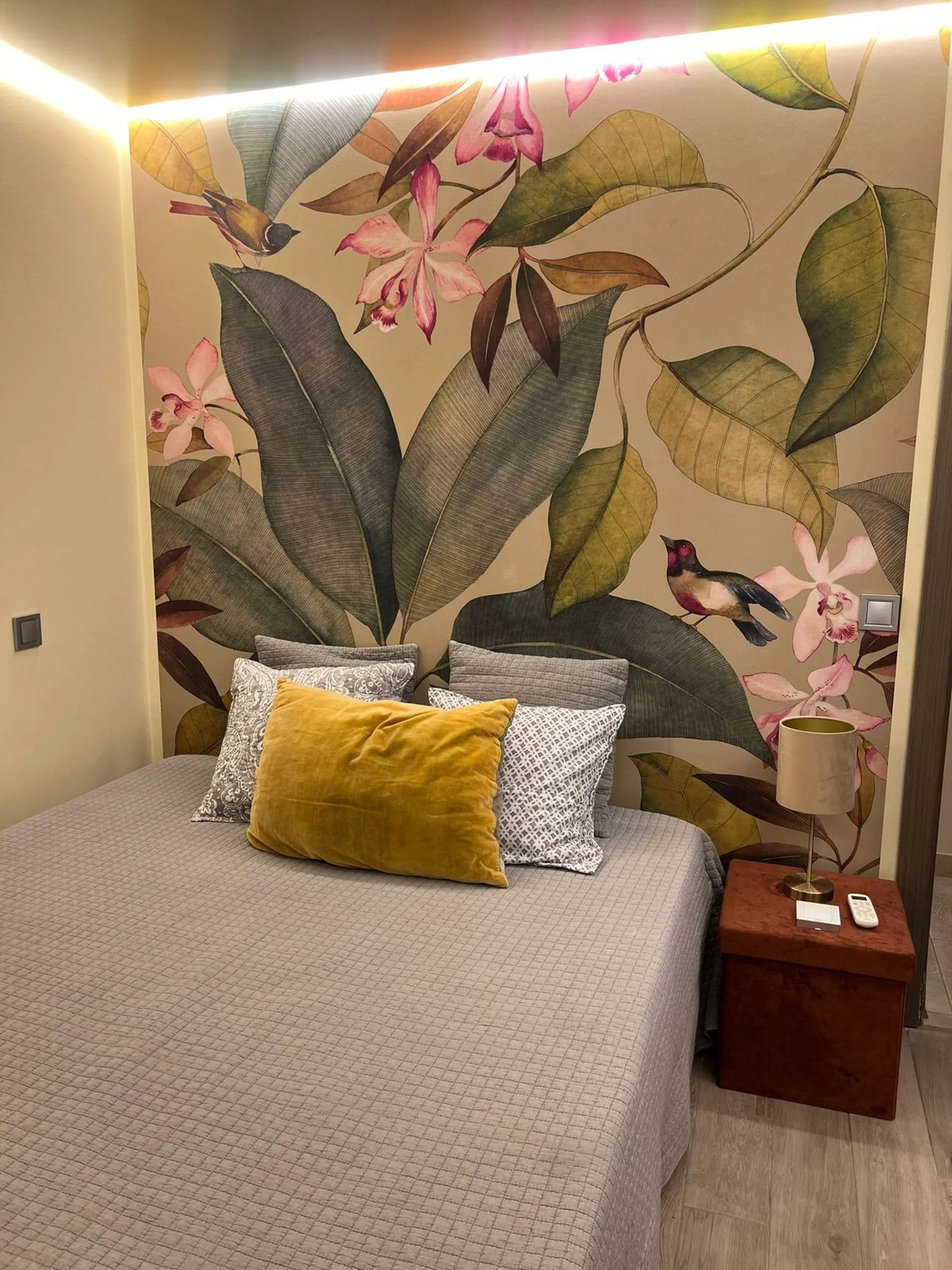Apartment - Middle Floor Apartment в продаже в Estepona, Málaga. В доме 2 спален и 1 ванных комнат. Площадь дома 70 м²