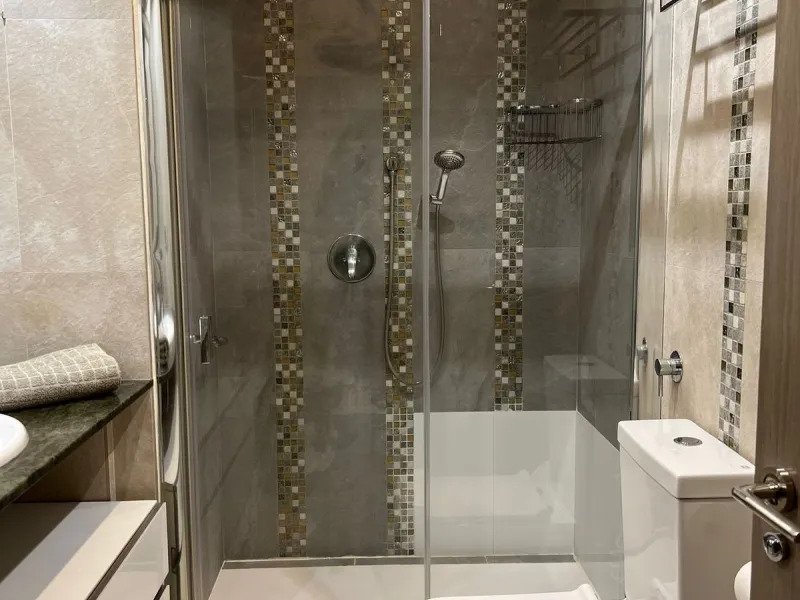 Apartment - Middle Floor Apartment в продаже в Estepona, Málaga. В доме 2 спален и 1 ванных комнат. Площадь дома 70 м²