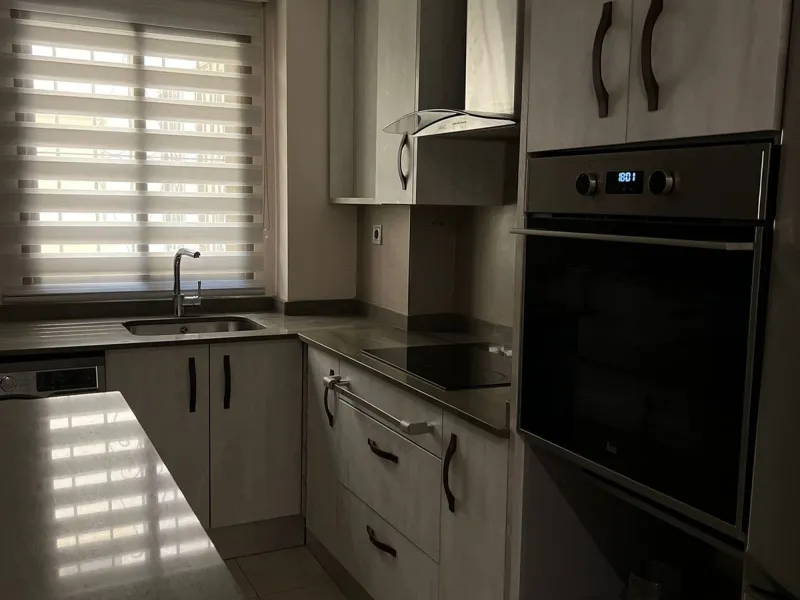 Apartment - Middle Floor Apartment в продаже в Estepona, Málaga. В доме 2 спален и 1 ванных комнат. Площадь дома 70 м²