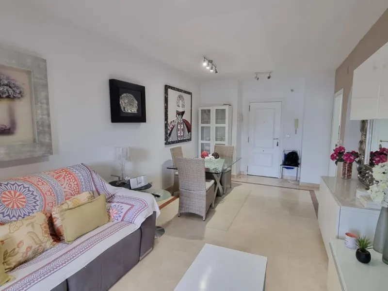 Designer beachfront apartment in San Luis de Sabinillas | Parking and storage | Premium amenities