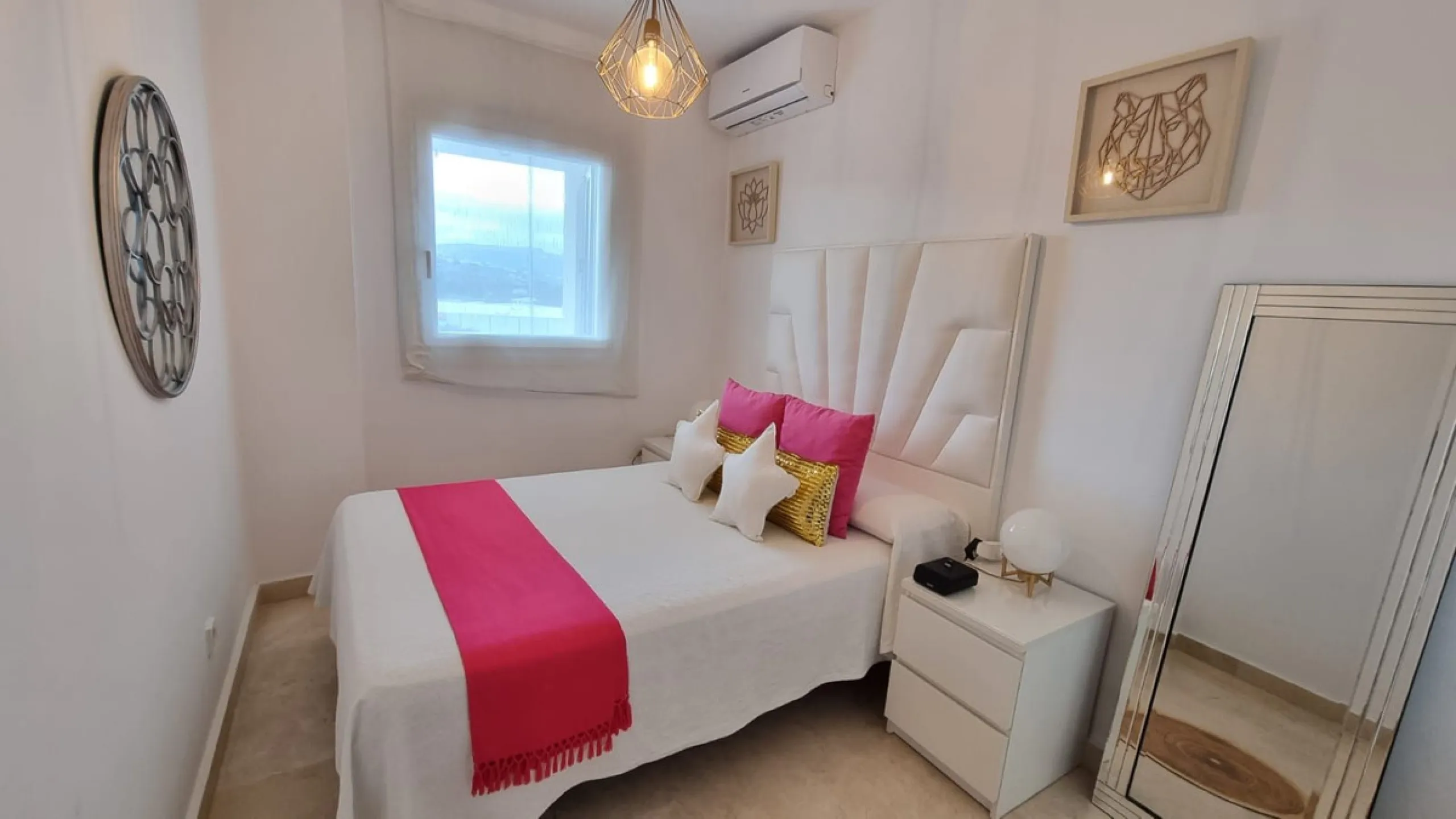 Designer beachfront apartment in San Luis de Sabinillas | Parking and storage | Premium amenities