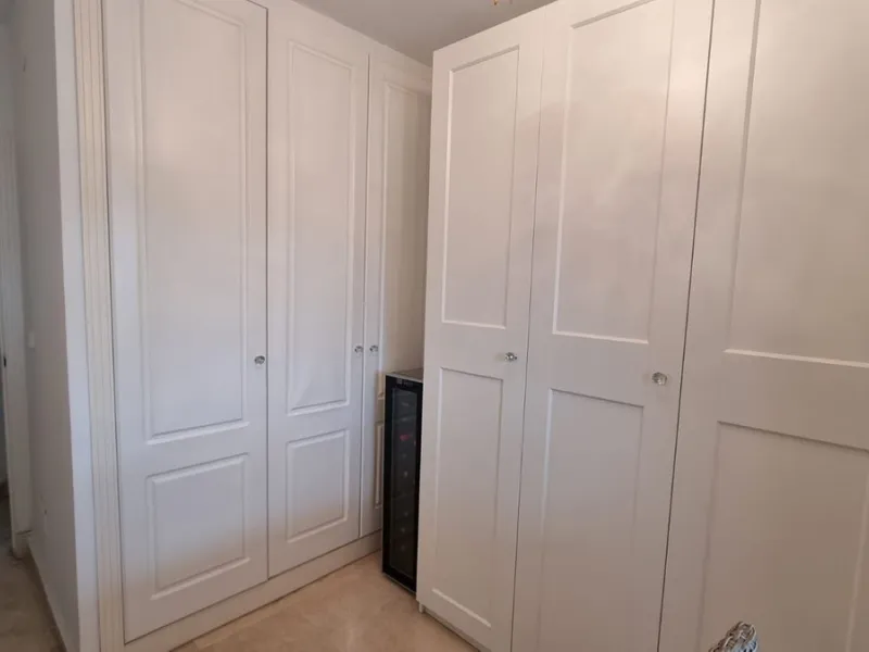 Designer beachfront apartment in San Luis de Sabinillas | Parking and storage | Premium amenities