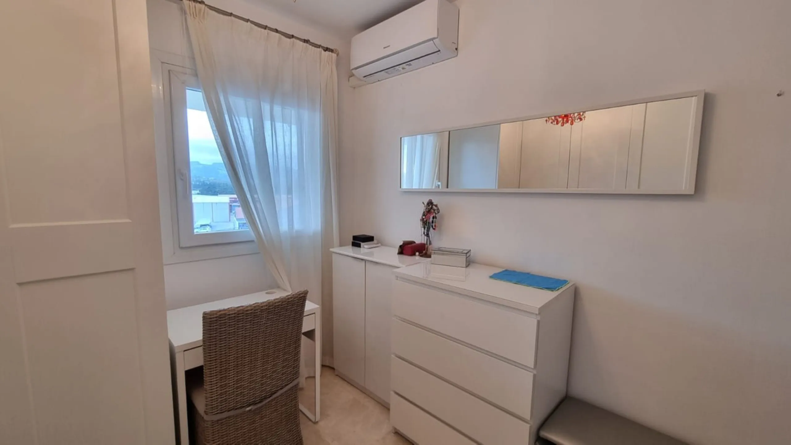 Designer beachfront apartment in San Luis de Sabinillas | Parking and storage | Premium amenities