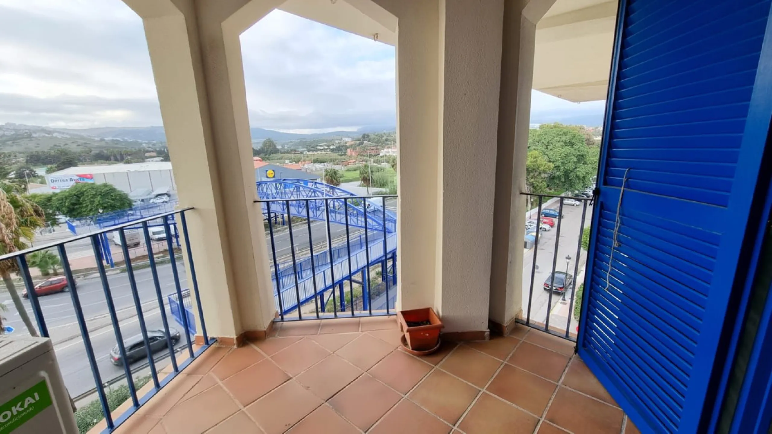 Designer beachfront apartment in San Luis de Sabinillas | Parking and storage | Premium amenities