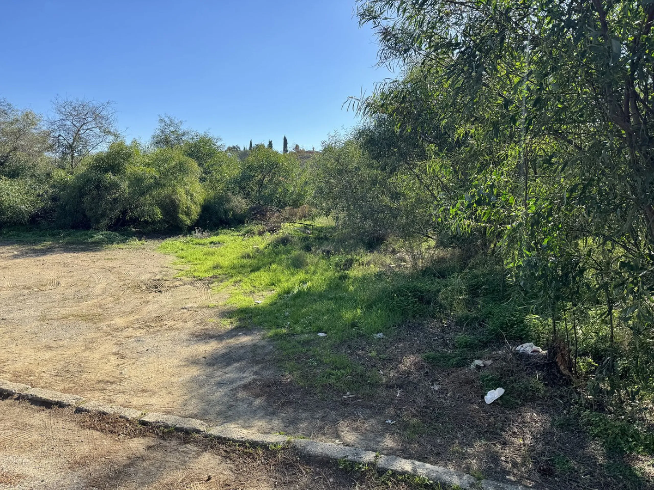 Plot - Residential Plot в продаже в Marbella, Málaga. Площадь участка 1042 м²