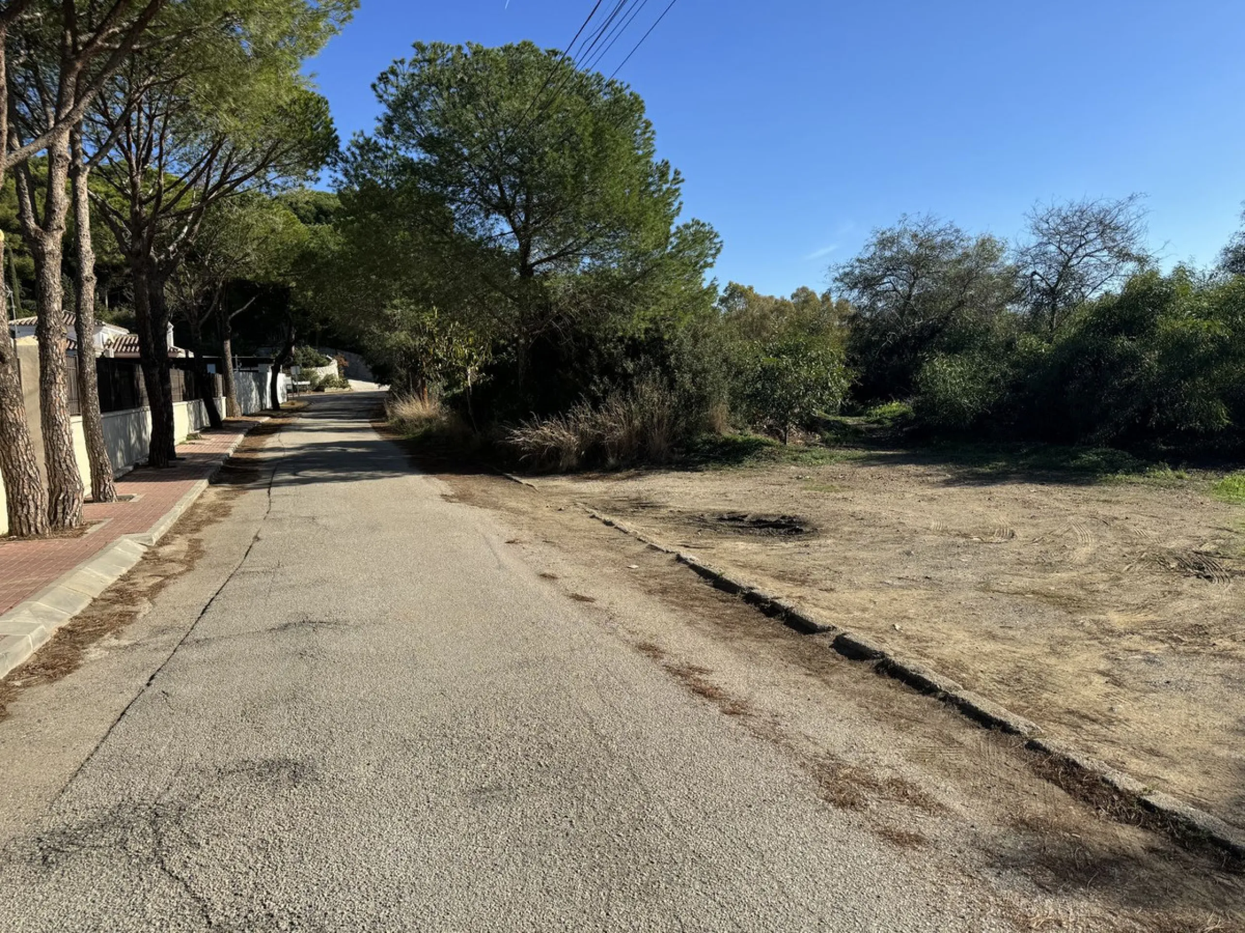 Plot - Residential Plot в продаже в Marbella, Málaga. Площадь участка 1042 м²