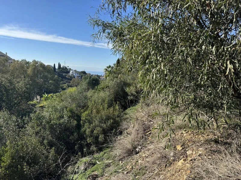 Plot - Residential Plot в продаже в Marbella, Málaga. Площадь участка 1042 м²