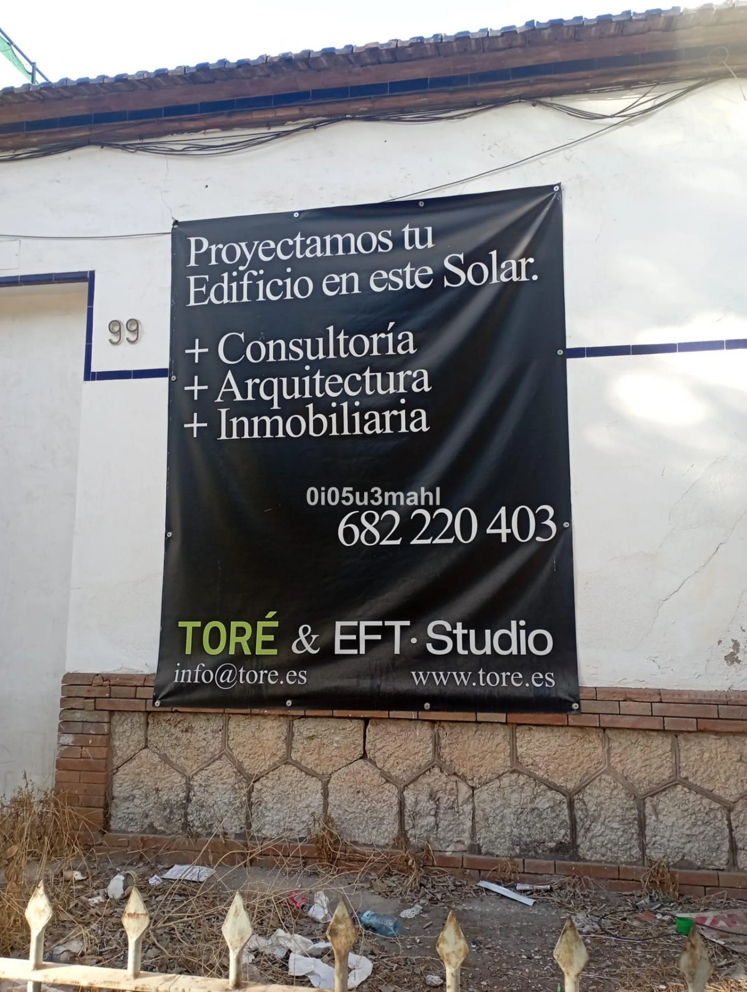 Plot - Land в продаже в Málaga, Málaga. В доме 3 спален и 1 ванных комнат. Площадь участка 199 м²