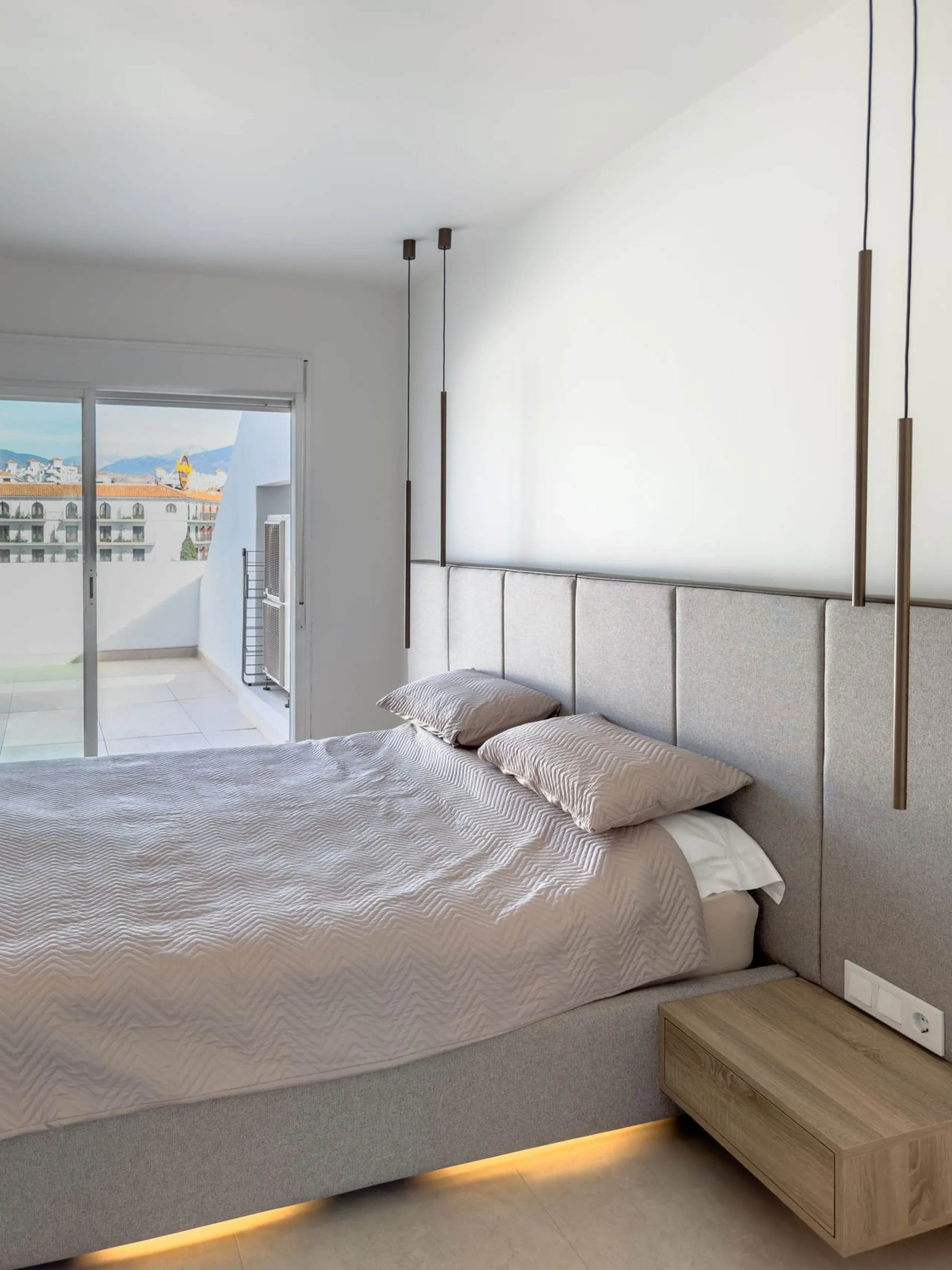 Apartment - Penthouse в продаже в Marbella, Málaga. В доме 2 спален и 2 ванных комнат. Площадь дома 120 м²