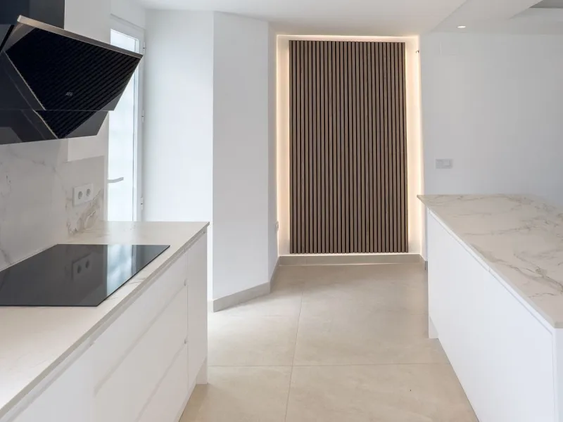Apartment - Penthouse в продаже в Marbella, Málaga. В доме 2 спален и 2 ванных комнат. Площадь дома 120 м²