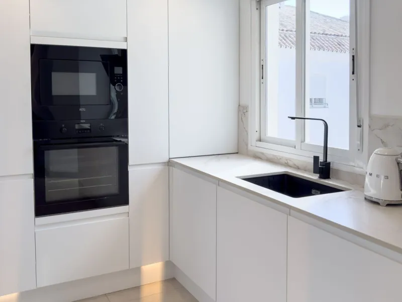 Apartment - Penthouse в продаже в Marbella, Málaga. В доме 2 спален и 2 ванных комнат. Площадь дома 120 м²