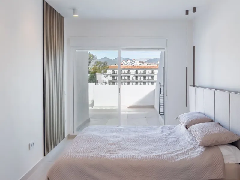 Apartment - Penthouse в продаже в Marbella, Málaga. В доме 2 спален и 2 ванных комнат. Площадь дома 120 м²