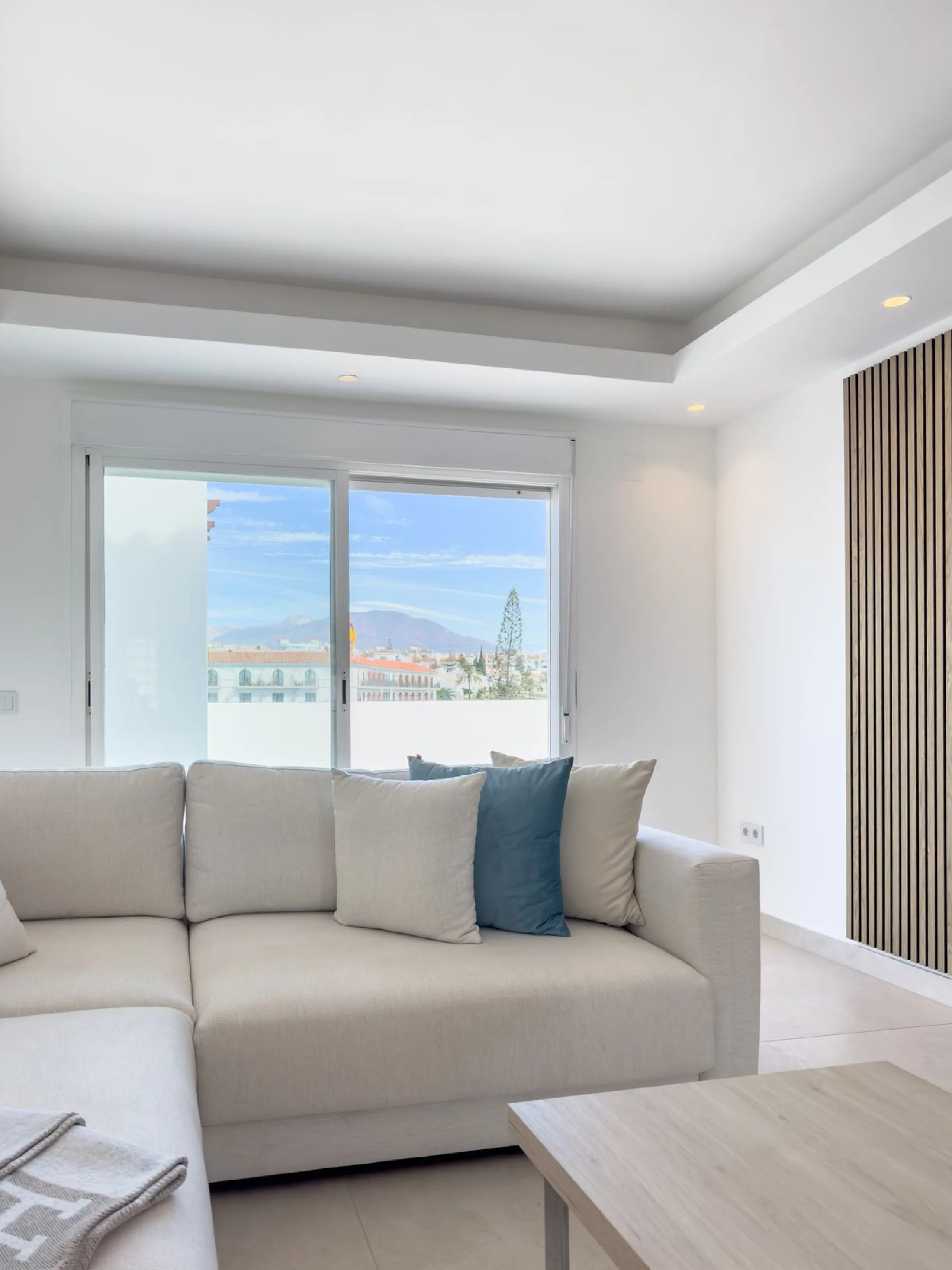 Apartment - Penthouse в продаже в Marbella, Málaga. В доме 2 спален и 2 ванных комнат. Площадь дома 120 м²