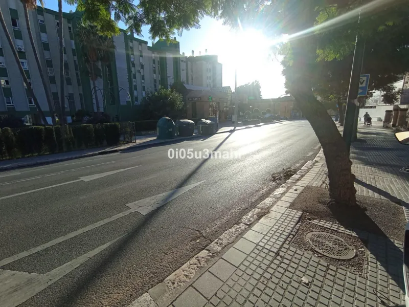 Plot - Land в продаже в Málaga, Málaga. В доме 3 спален и 1 ванных комнат. Площадь участка 199 м²