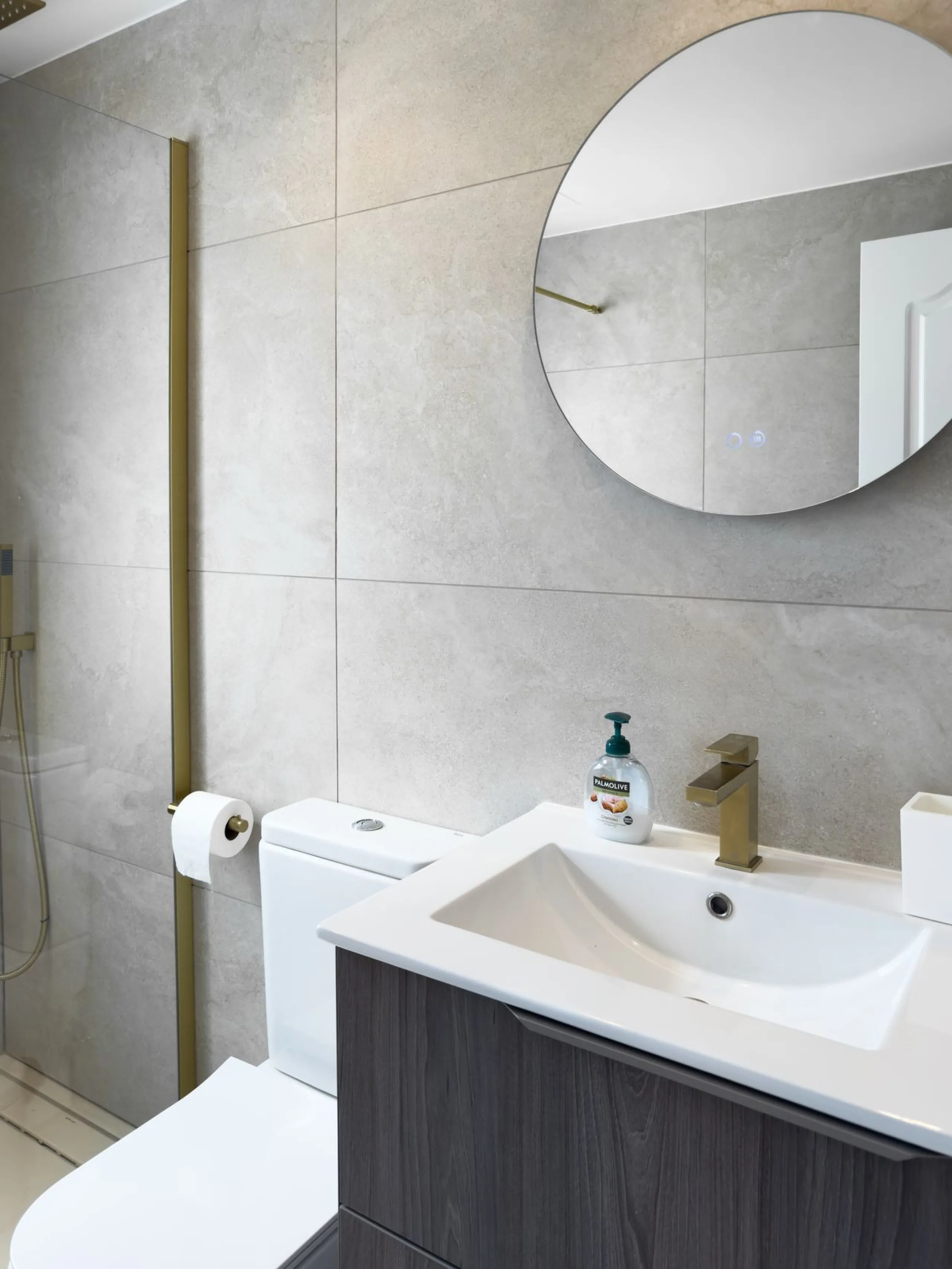 Apartment - Penthouse в продаже в Marbella, Málaga. В доме 2 спален и 2 ванных комнат. Площадь дома 120 м²