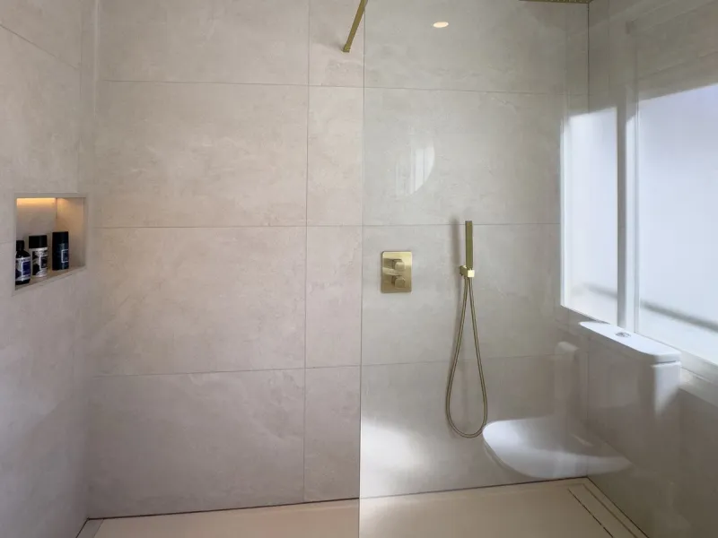 Apartment - Penthouse в продаже в Marbella, Málaga. В доме 2 спален и 2 ванных комнат. Площадь дома 120 м²