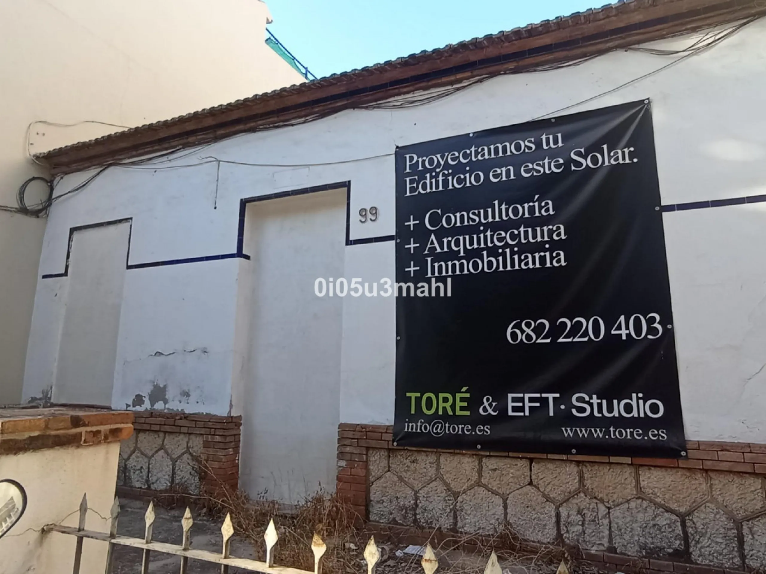 Plot - Land в продаже в Málaga, Málaga. В доме 3 спален и 1 ванных комнат. Площадь участка 199 м²