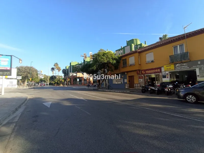Plot - Land в продаже в Málaga, Málaga. В доме 3 спален и 1 ванных комнат. Площадь участка 199 м²