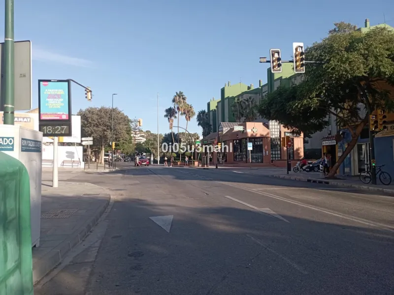 Plot - Land в продаже в Málaga, Málaga. В доме 3 спален и 1 ванных комнат. Площадь участка 199 м²